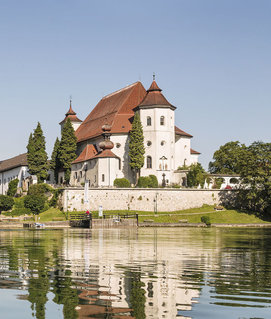 Besuchen Sie unser geschichtsträchtiges Kloster Traunkirchen!