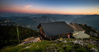 (c) Gmundner Hütte, am Traunstein